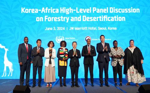 Forestry Cooperation across the Hemispheres